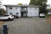 1. Stock rechts - Nachmieter gesucht - 1.600,00 EUR Kaltmiete, ca.  96,00 m² Wohnfläche