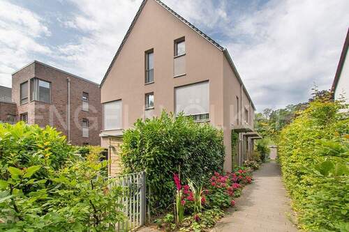 Frontansicht der Hauszeile (3 Einheiten) - 