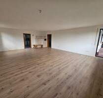 NEUMANN - Schöne und gepflegte 4ZKB-Wohnung in ruhiger Lage ! - Buxheim