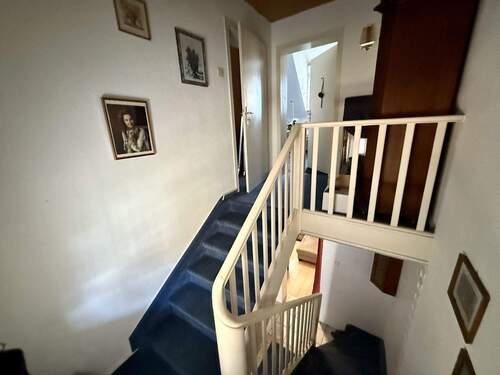 Treppenhaus zum Dachgeschoss - 