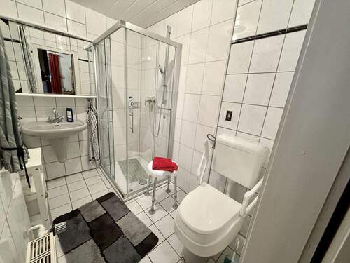 Duschbad mit Fenster - 