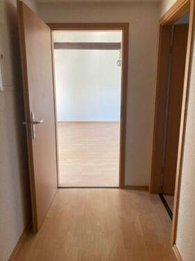 Flurbereich - 2 Zimmer Etagenwohnung zur Miete in Dessau-Roßlau