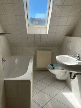 Badezimmer - 2 Zimmer Etagenwohnung in Dessau-Roßlau