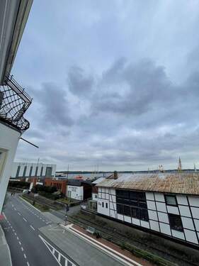Aussicht Balkon 1 - 3 Zimmer Etagenwohnung zum Kaufen in Kiel-Friedrichsort