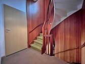 Treppe zum Dachgeschoss - 