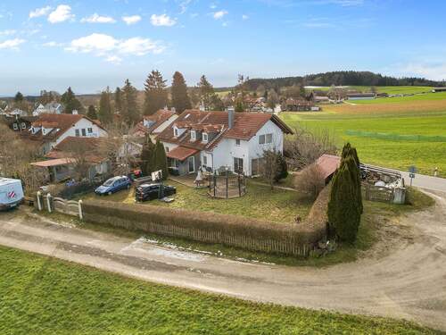 Vogelperspektive - 6 Zimmer Doppelhaushälfte zum Kaufen in Hofstetten / Hagenheim