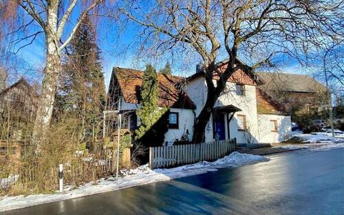 Außenansicht - 3 Zimmer Einfamilienhaus in Creußen