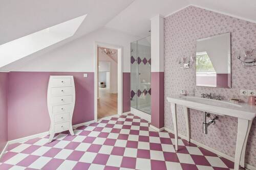 Bad en Suite im Dachgeschoss - 