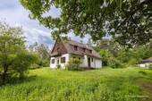 Ansicht mit Garten - Für Naturliebhaber - Forsthaus in Schwarzenbruck Haus kaufen