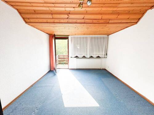 Zimmer m Balkon OG - 