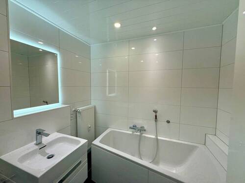 Badezimmer Ansicht 2 - 