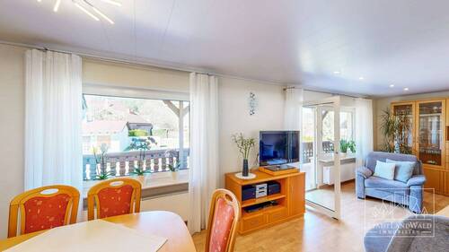 Esszimmer/Wohnzimmer Zugang zu Balkon - 