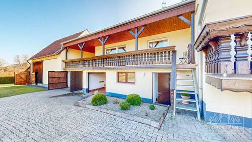 Balkon mit Zugang zu Garten - 