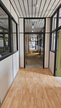 Büroflur Südseite.jpg - 