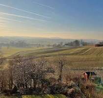 Was für eine Aussicht... - 298.000,00&nbsp;EUR Kaufpreis, ca.&nbsp; 114,00&nbsp;m&sup2;&nbsp;Wohnfl&auml;che in Kulmbach (PLZ: 95326) Mangersreuth