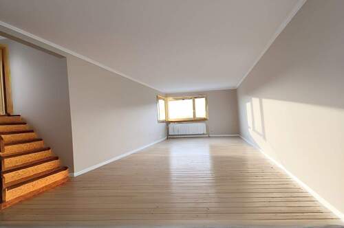 Wohnzimmer - so könnte es nach Modernisierung aussehen - 