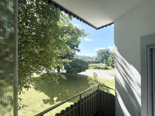 Blick vom Balkon ins Grüne - Bezugsbereite 3-Zimmer Eigentumswohnung in Weil am Rhein
