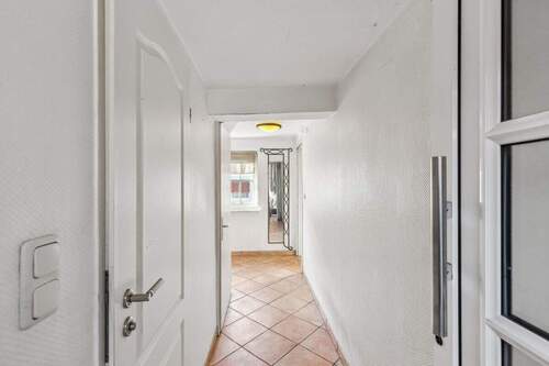 Flur - 6 Zimmer Einfamilienhaus zum Kaufen in Karben / Klein-Karben