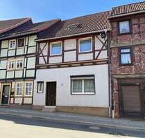 Einfamilienhaus mit 4 Garagen und großem Grundstück in Derenburg