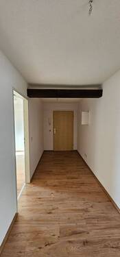 Flur - 2 Zimmer Etagenwohnung zur Miete in Burgstädt