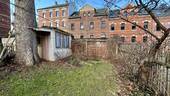 Blick in den Gartenbereich - Mehrfamilienhaus, Wohnhaus mit 165,00 m&sup2; in Falkenstein zum Kaufen
