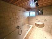 einziges Badezimmer UG - 