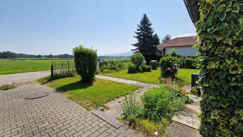 Vorderseite mit Blick Richtung Chiemsee.jpg - 