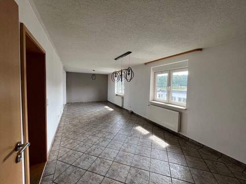 004020156800_302_341_2007202517094022 - 