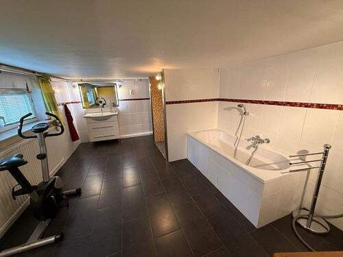 Bad im Untergeschoss - 