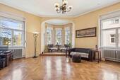 Wohnzimmer Erker - Einfamilienhaus in Augsburg zum Kaufen