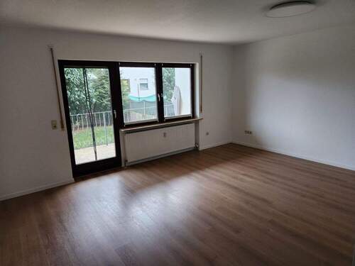 Beispielwohnung - 1 Zimmer Mehrfamilienhaus, Wohnhaus in Euerbach