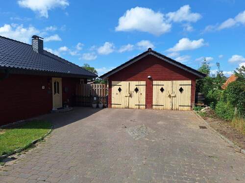 Großzügige Auffahrt - 5 Zimmer Einfamilienhaus in Oersberg