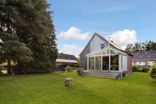 Hausansicht hinten - Einfamilienhaus mit 128,20 m&sup2; in Krefeld zum Kaufen