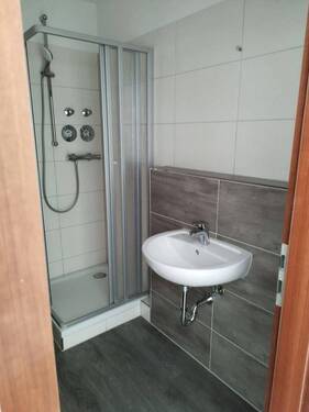 Badezimmer - 1 Zimmer Etagenwohnung in Aue