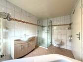 Badezimmer Erdgeschoss - 