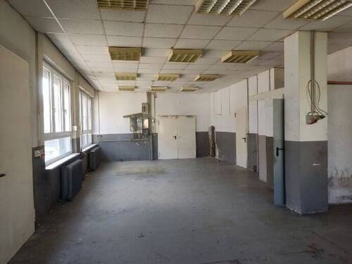 Bild 1 - Produktions- und Lagerhalle - 380,00&nbsp;EUR Kaltmiete,