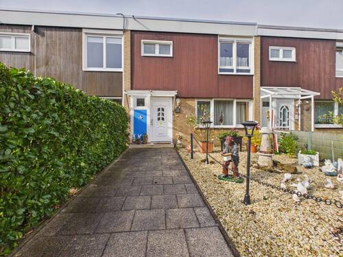 Außenansicht - Gepflegtes 4-Zimmer-Reihenmittelhaus mit großem Garten in unmittelbarer Waldnähe