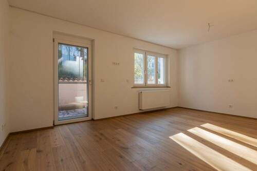 Wohnzimmer (1) - 3 Zimmer Etagenwohnung zum Kaufen in Passau