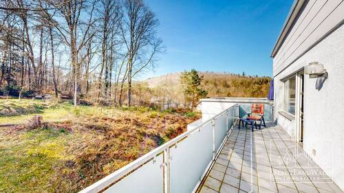 Balkon mit Waldblick - 