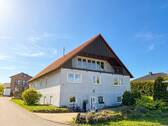 Bild 3 - 7 Zimmer Mehrfamilienhaus, Wohnhaus in Adelshofen