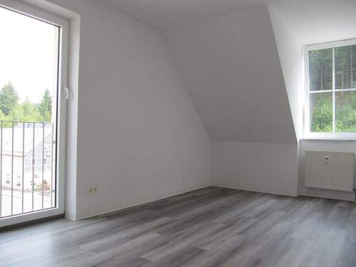 Schlafzimmer Bild 1 - 2-Raum-Wohnung sucht Mieter! - 350,00 EUR Kaltmiete, ca.  64,00 m² Wohnfläche