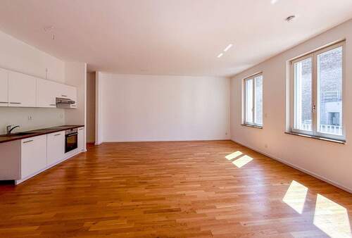 Wohnzimmer - 3 Zimmer Etagenwohnung zur Miete in Berlin