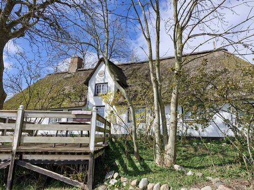 Hausansicht - 4 Zimmer Einfamilienhaus zum Kaufen in Neukirchen