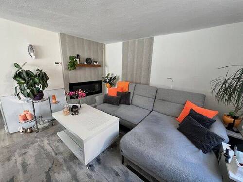 Wohnzimmer - 4 Zimmer Einfamilienhaus in Oranienburg