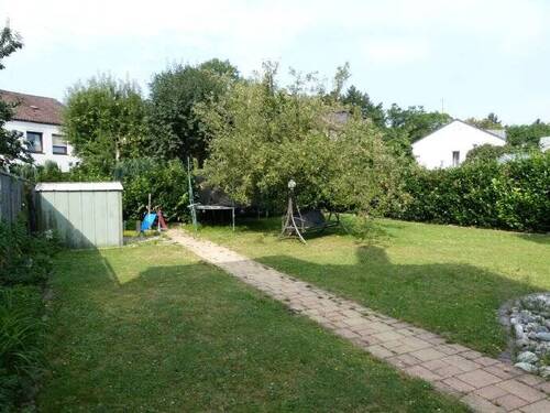 Gartenfläche - 7 Zimmer Mehrfamilienhaus, Wohnhaus in Ingolstadt