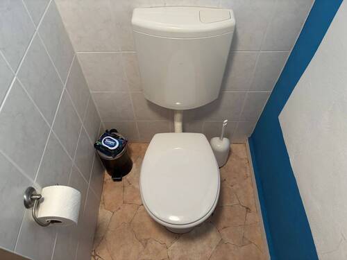 WC - 