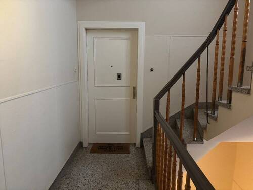 Eingangsbereich Wohnung - 3 Zimmer Etagenwohnung zum Kaufen in Düsseldorf