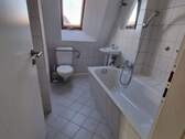 Badezimmer im Dachgeschoss - 