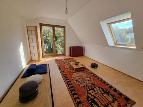 wunderschöner Raum im 2. DG - 