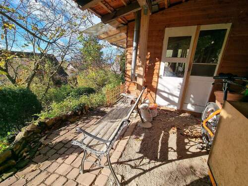 Schuppeneingang mit Sonnenterrasse - 